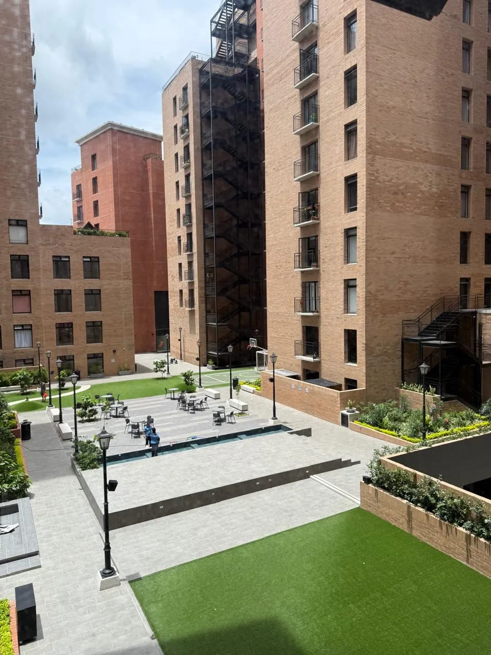 APARTAMENTO CENTRICO EN RENTA EN ZONA 5 — Apartamento en Alquiler en Céntrico, Zona 5, Guatemala, Ciudad — foto 2 de 17