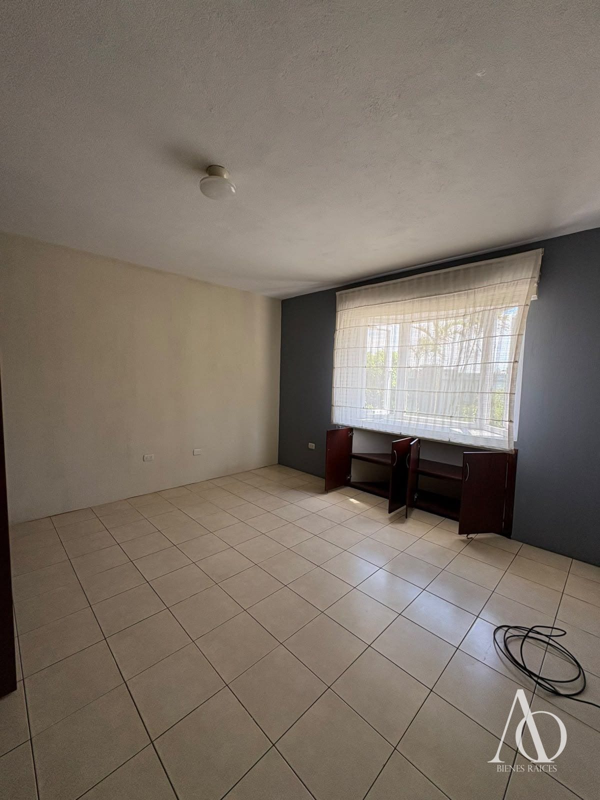 Casa en Alquiler Jardines de San Isidro, zona 16 / EN DIRECTO — Casa en Alquiler en Jardines de San Isidro, Zona 16, Guatemala, Ciudad — foto 8 de 17