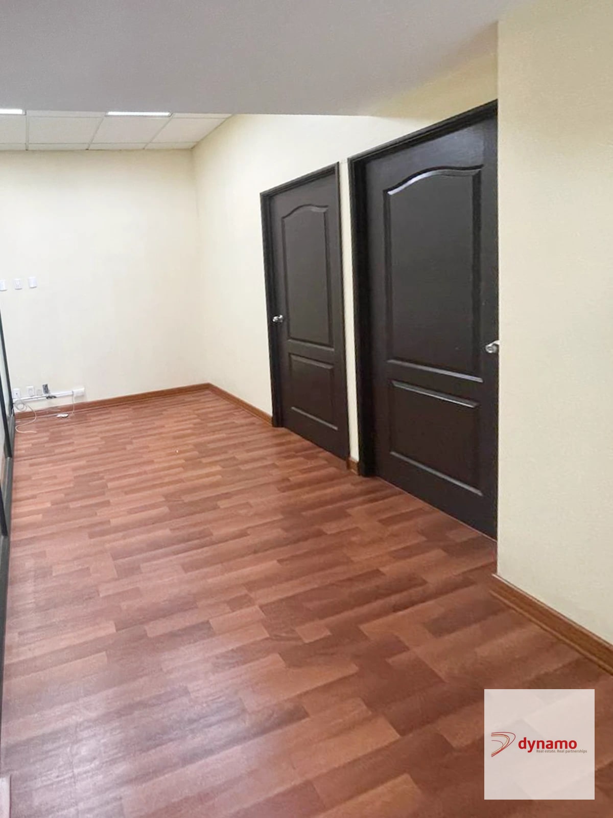 Oficina en Renta en Zona 10 | 94 m² | 2 Parqueos — Oficina en Alquiler en Zona 10, Guatemala, Ciudad — foto 3 de 9