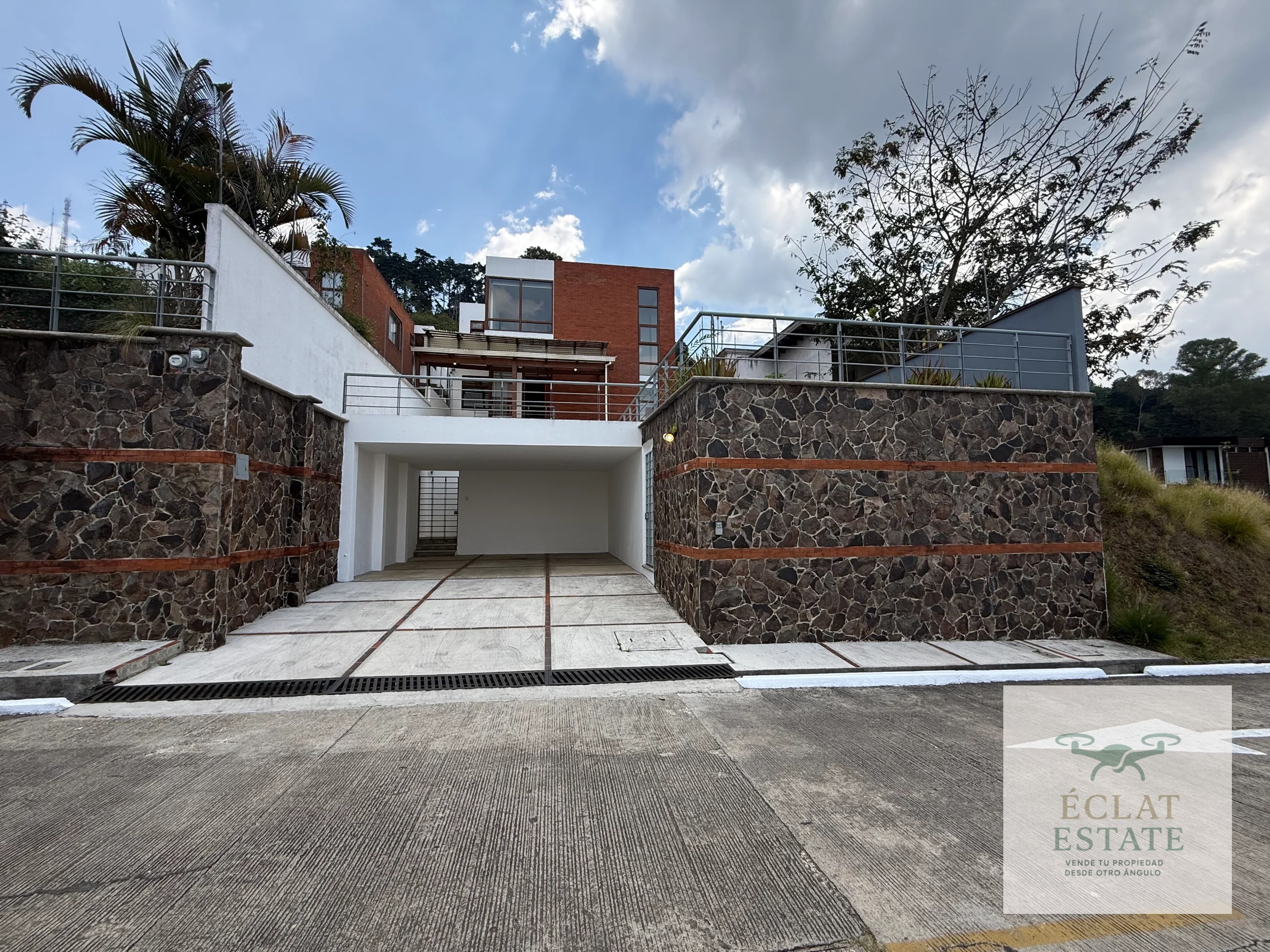 Casa en renta en Alto Valle Km 12.5 Carretera a El Salvador - 1