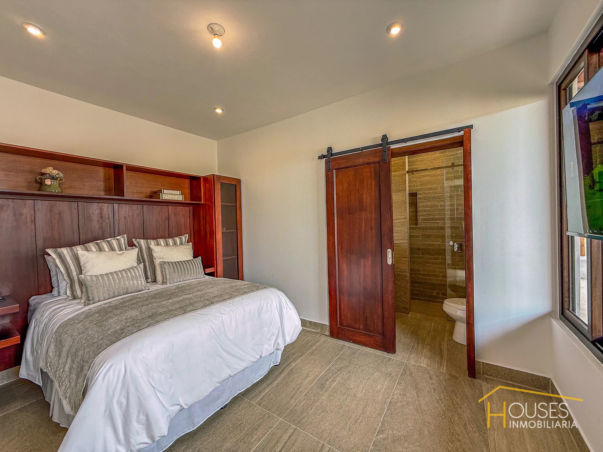 Vendo Casa en Los Franciscanos Club Residencial, Ciudad vieja — Casa en Venta en Ciudad Vieja, Sacatepéquez — foto 7 de 12