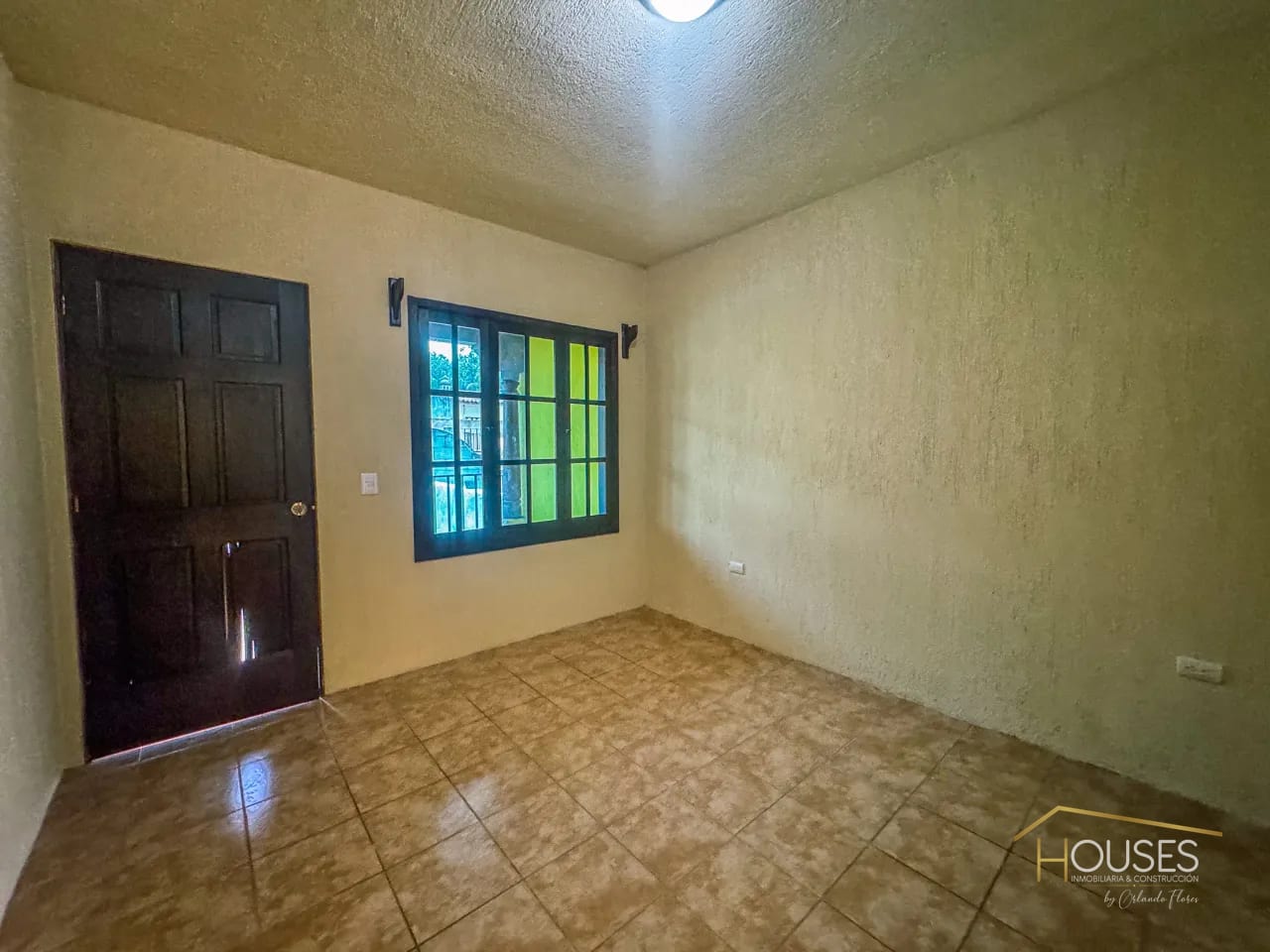 Vendo Casa en Residencial Las Flores, Ciudad Vieja — Casa en Venta en Ciudad Vieja, Sacatepéquez — foto 4 de 14