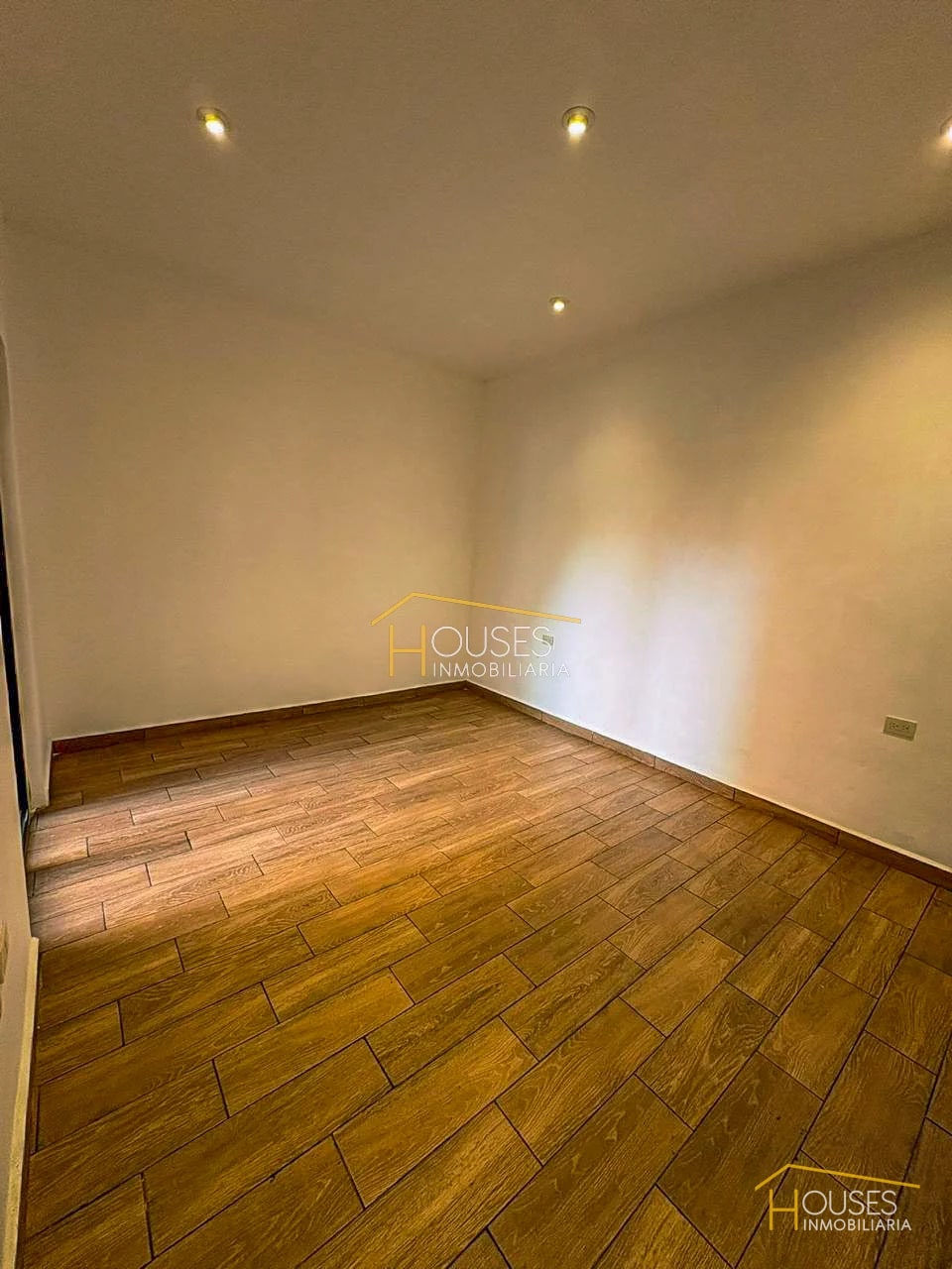 Vendo Casa en Antigua Gardens, Alotenango — Casa en Venta en Alotenango, Sacatepéquez — foto 5 de 8