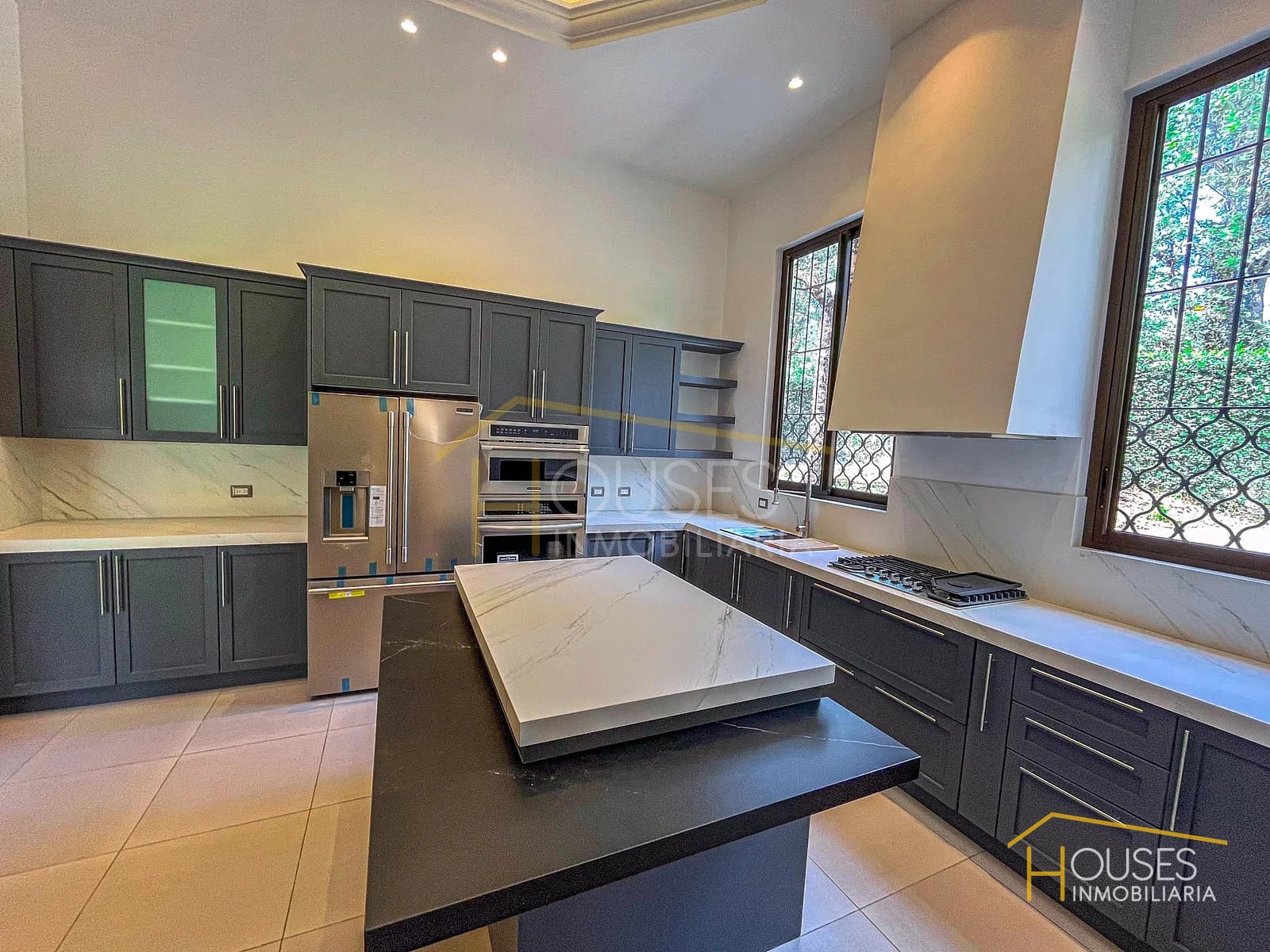 Vendo Casa en Condado del Obispo, Antigua Guatemala — Casa en Venta en Antigua, Sacatepéquez — foto 3 de 14