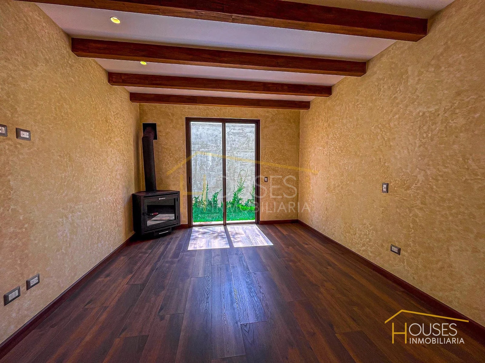 Vendo Casa en Condado del Obispo, Antigua Guatemala — Casa en Venta en Antigua, Sacatepéquez — foto 8 de 14