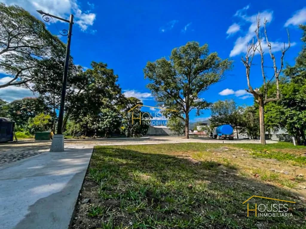 Vendo Terreno en Residencial Cafetales de Santa Ana — Terreno en Venta en Antigua, Sacatepéquez — foto 1 de 7