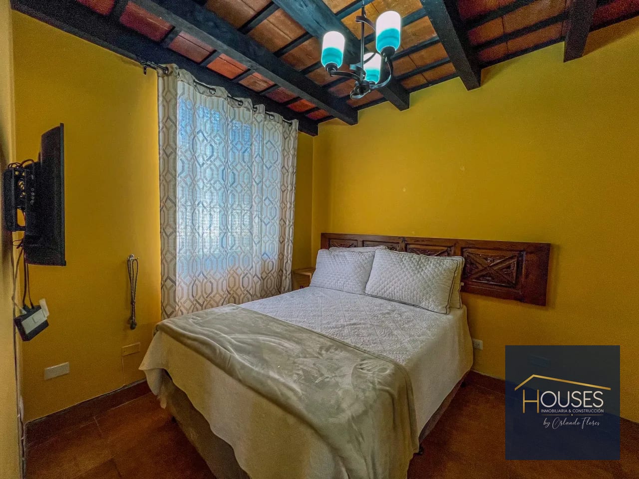 Rento Casa Amoblada de Esquina en Antigua Guatemala — Casa en Alquiler en Antigua, Sacatepéquez — foto 5 de 14