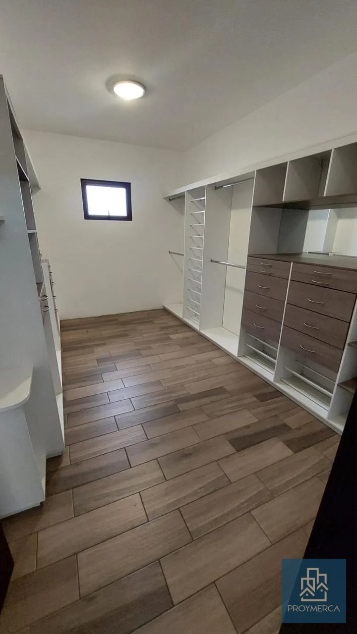 Casa Moderna en alquiler, Zona 16 - 11