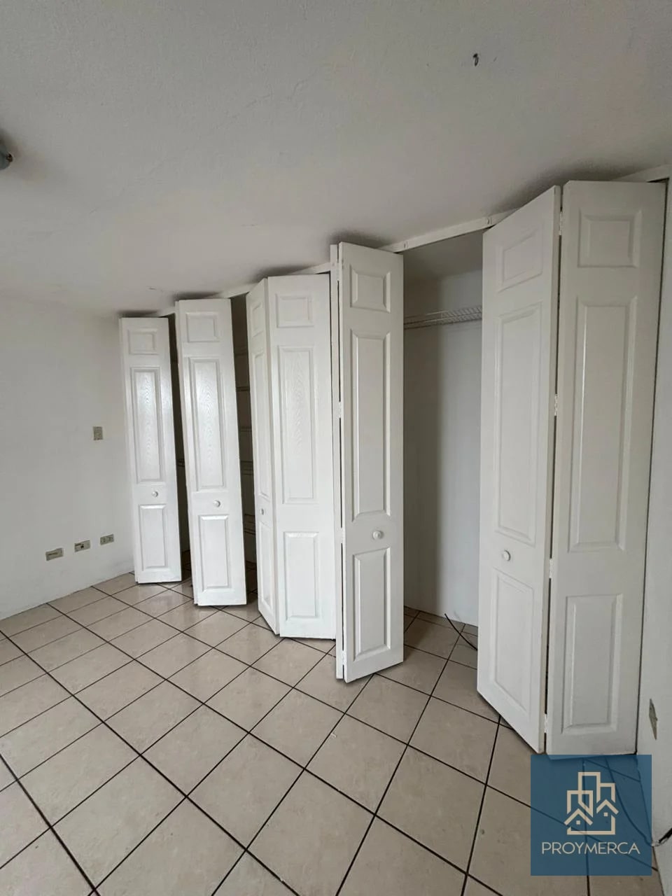 Casa en alquiler, Condominio Santa Amelia, Zona 16 - 5