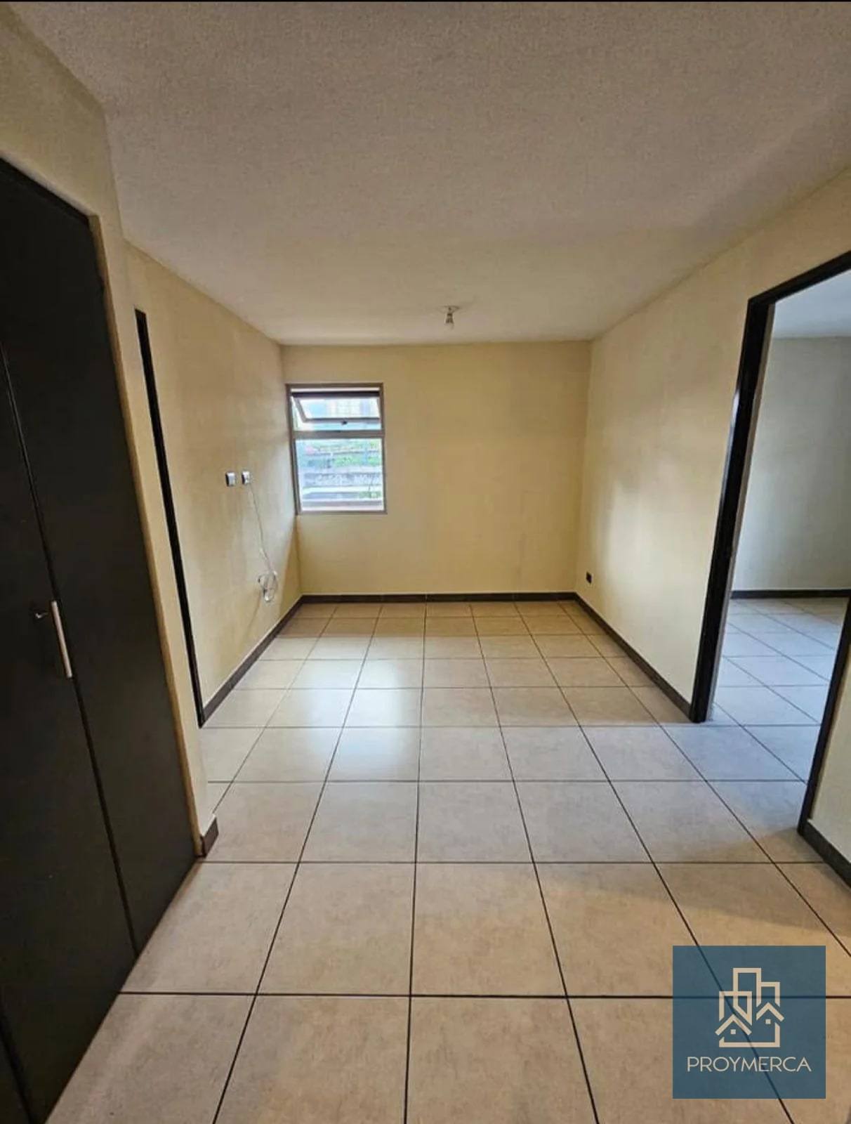 Apartamento amplio en alquiler, Jardines de las Charcas 1, Zona 11 — Apartamento en Alquiler en Jardines de Las Charcas, Zona 11, Guatemala, Ciudad — foto 2 de 8