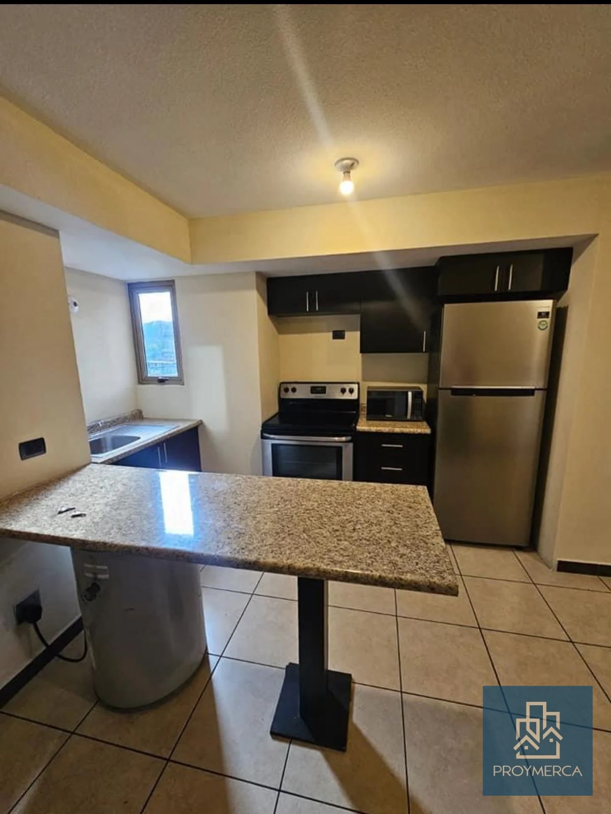 Apartamento amplio en alquiler, Jardines de las Charcas 1, Zona 11 — Apartamento en Alquiler en Jardines de Las Charcas, Zona 11, Guatemala, Ciudad — foto 1 de 8