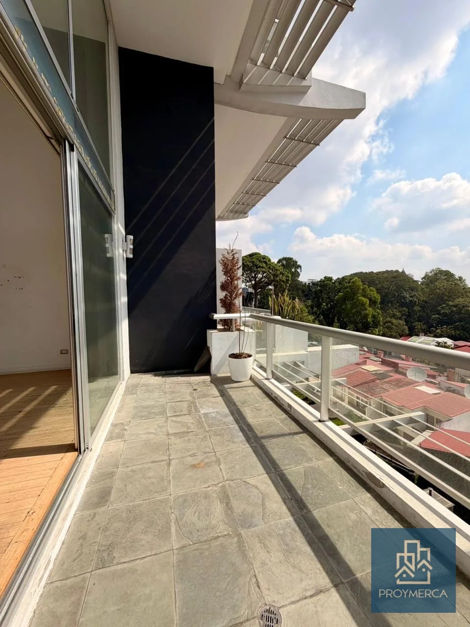 Apartamento en alquiler, Edificio Atrium, Zona 10 — Apartamento en Alquiler en Atrium, Zona 10, Guatemala, Ciudad — foto 2 de 14