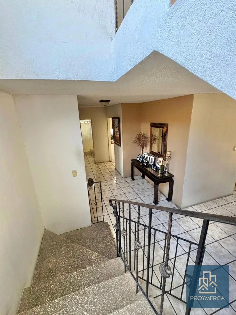 Casa en venta, Colonia Lourdes, zona 16 — Casa en Venta en Lourdes, Zona 16, Guatemala, Ciudad — foto 4 de 12