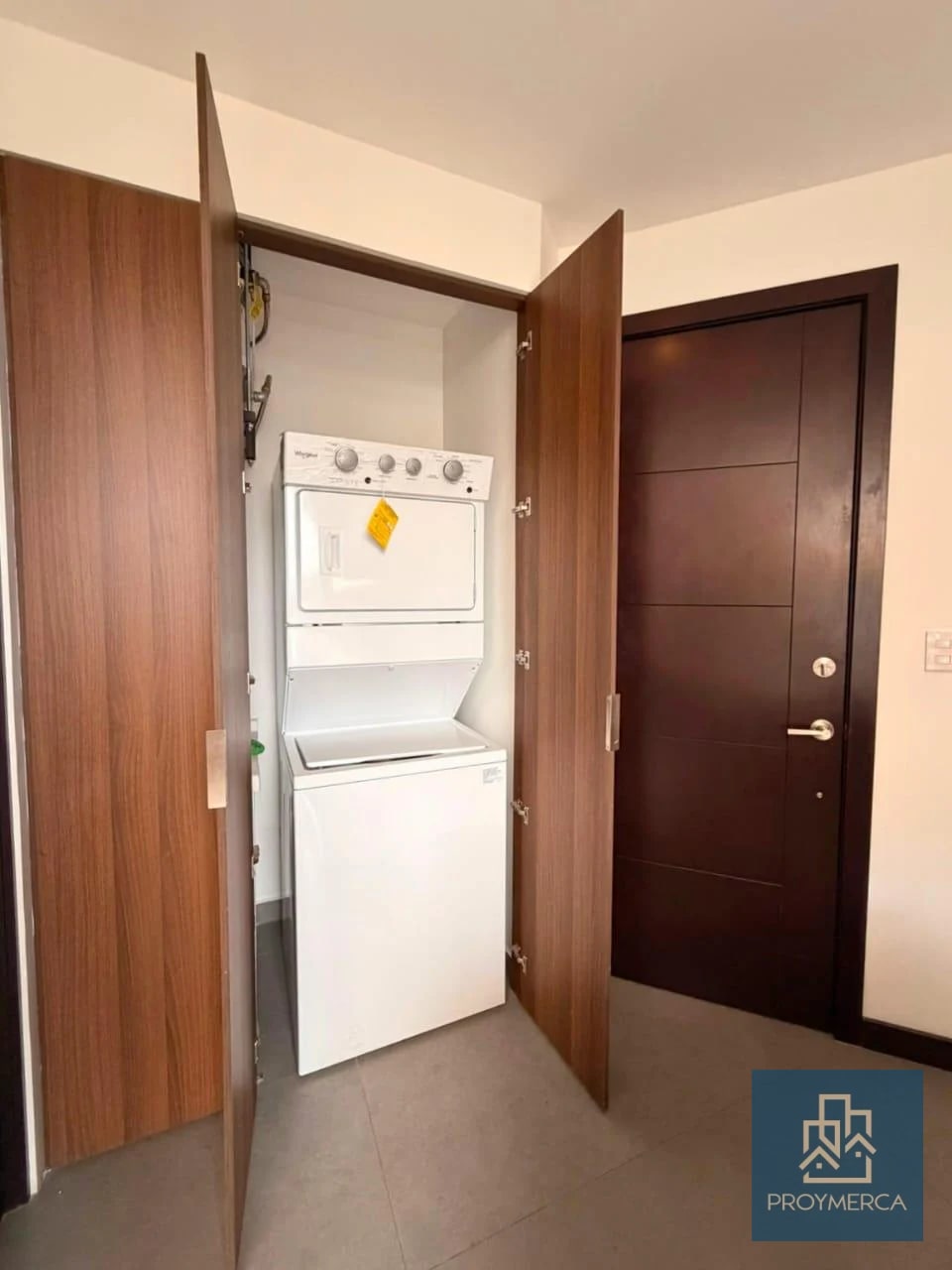 Apartamento AMUEBLADO en alquiler, Edificio Arles, Zona 15 — Apartamento en Alquiler en Arles, Zona 15, Guatemala, Ciudad — foto 10 de 15