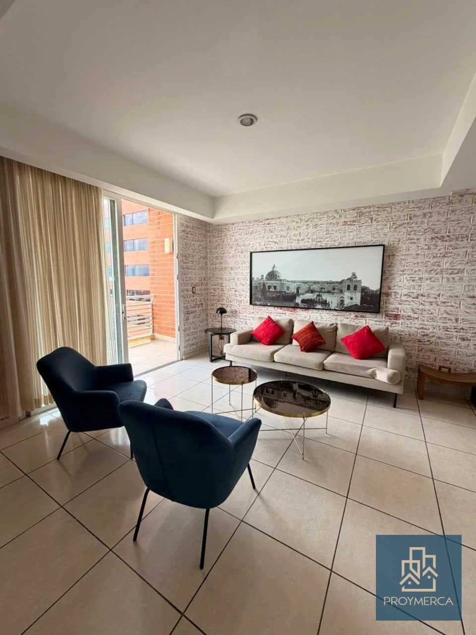 Apartamento AMUEBLADO en alquiler, Edificio Adriatika, Zona 14 — Apartamento en Alquiler en Zona 14, Guatemala, Ciudad — foto 1 de 13