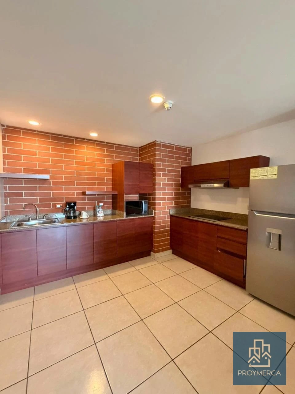 Apartamento AMUEBLADO en alquiler, Edificio Adriatika, Zona 14 — Apartamento en Alquiler en Zona 14, Guatemala, Ciudad — foto 5 de 14