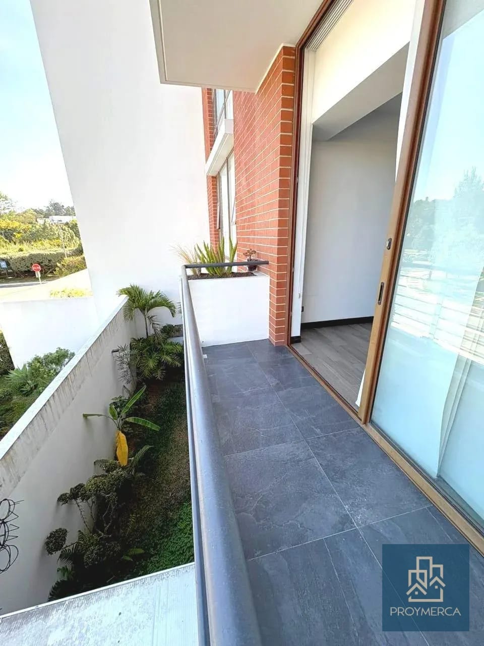 Apartamento en alquiler, Edificio San Isidro 20/21, Zona 16 — Apartamento en Alquiler en San Isidro 20/21, Zona 16, Guatemala, Ciudad — foto 5 de 12