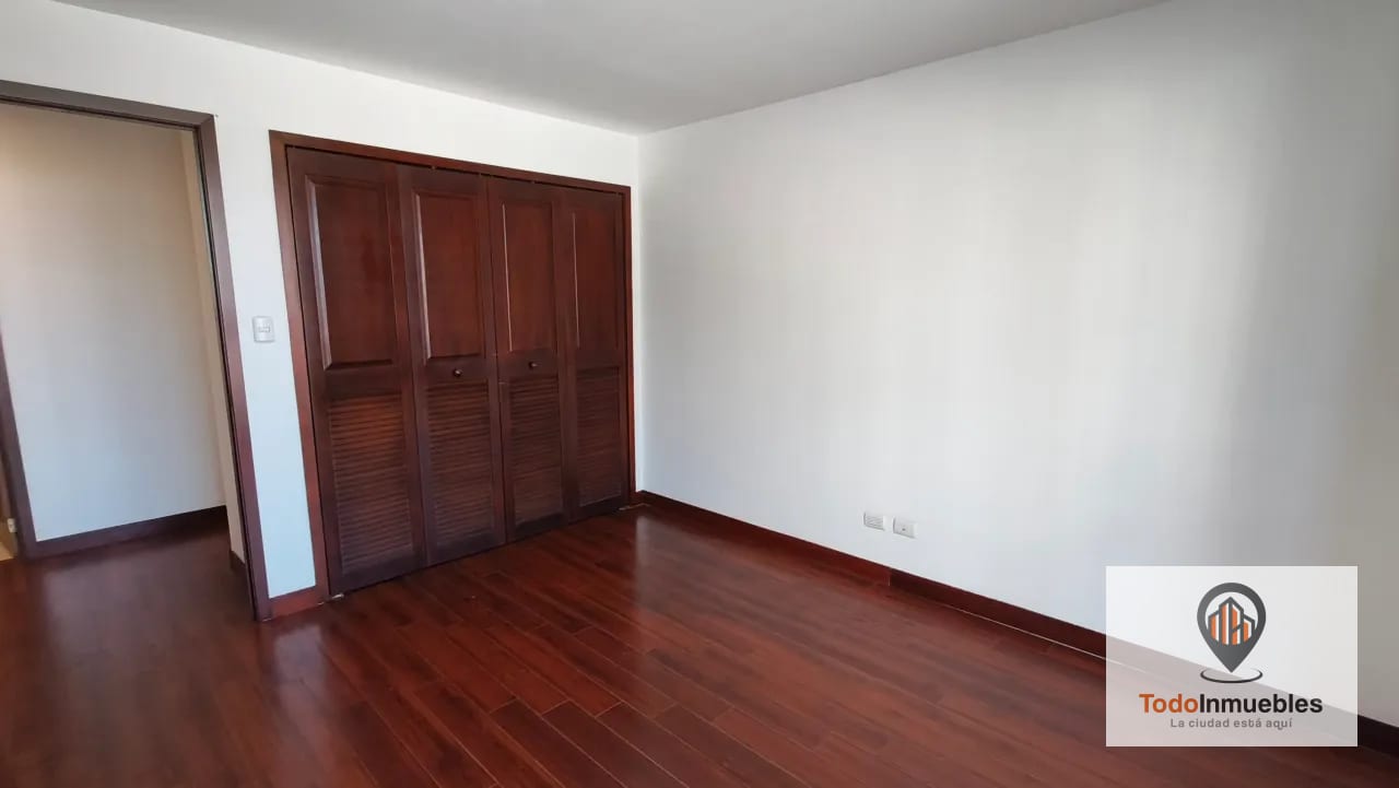 Apartamento en Renta en Jardines del Acueducto z10 — Apartamento en Alquiler en Jardines del Acueducto, Zona 10, Guatemala, Ciudad — foto 13 de 16