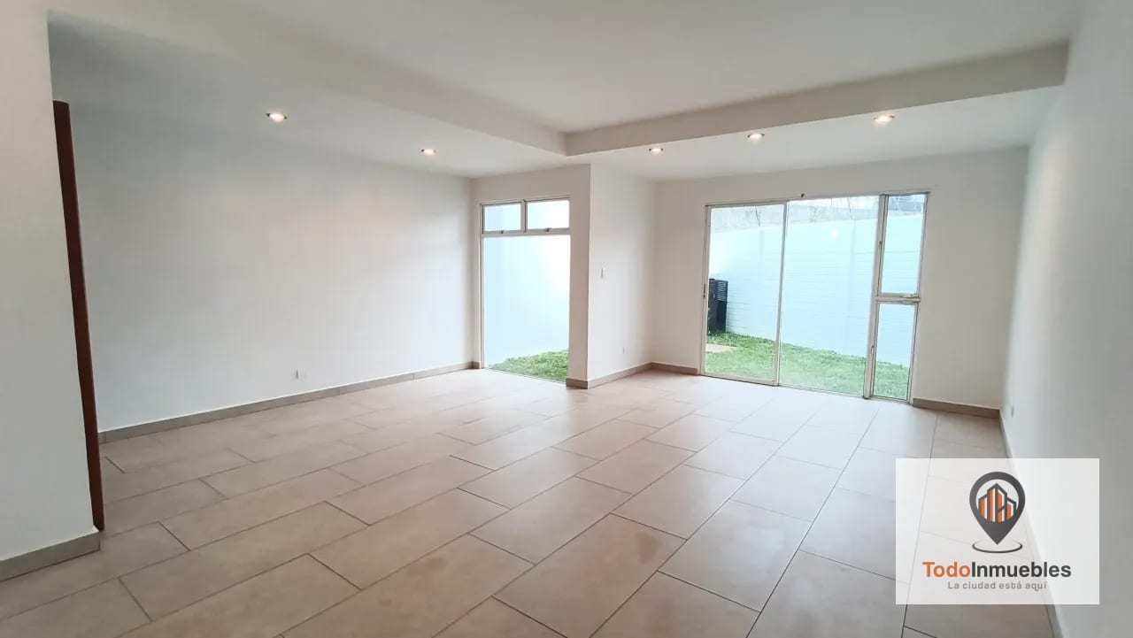 Casa en Venta en km 15.8 Carretera a El Salvador — Casa en Venta en Carretera a El Salvador, Guatemala, Ciudad — foto 1 de 12