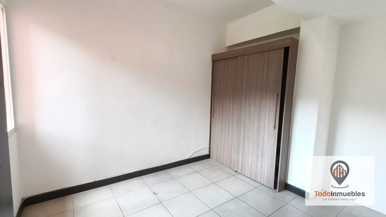 Apartamento en Renta en Hexa Cañada 16 — Apartamento en Alquiler en Hexa Cañada 16, Zona 16, Guatemala, Ciudad — foto 7 de 13