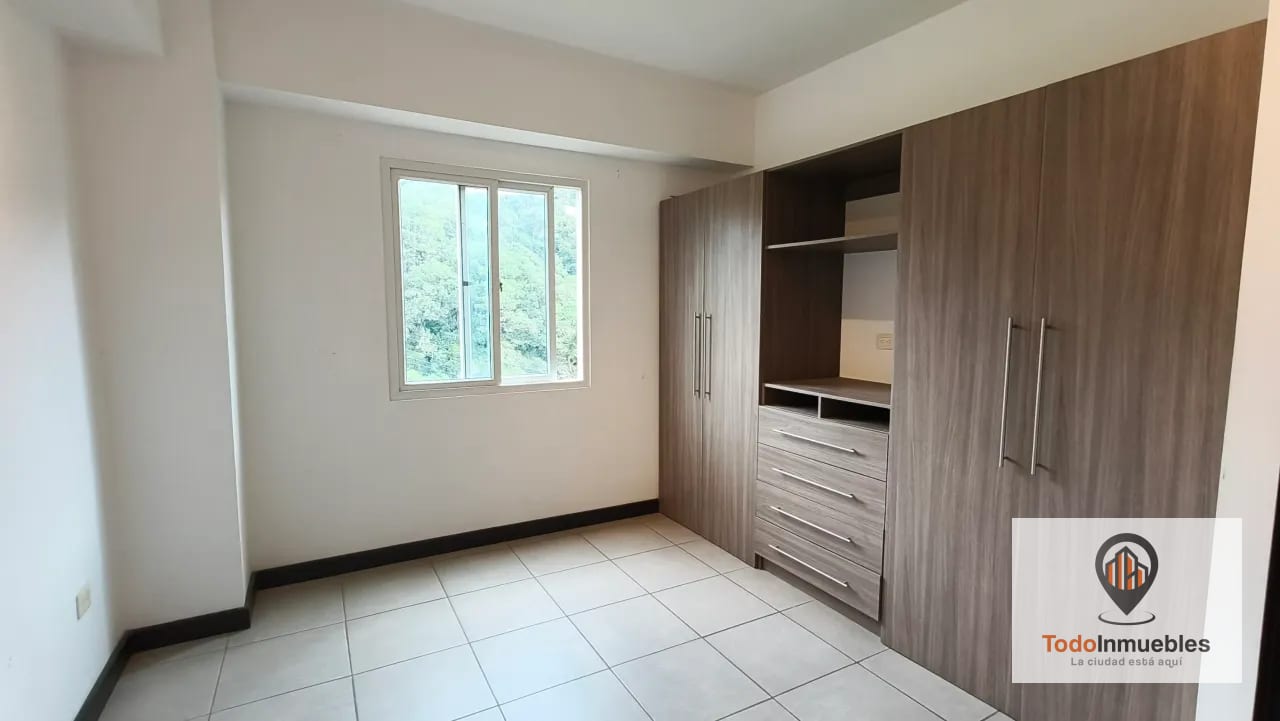 Apartamento en Renta en Hexa Cañada 16 — Apartamento en Alquiler en Hexa Cañada 16, Zona 16, Guatemala, Ciudad — foto 12 de 13