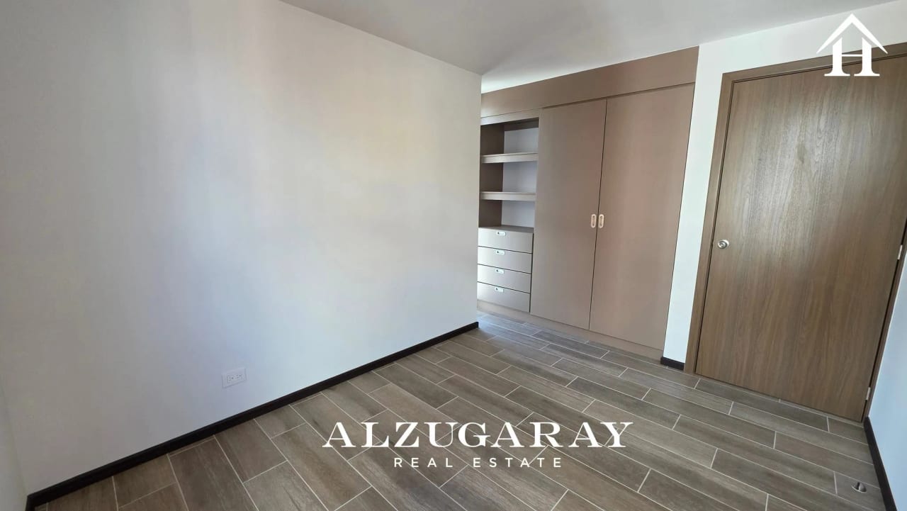 APTO MODERNO C/ VISTA 3 HAB. / EDIFICIO BIKO Z.10 — Apartamento en Alquiler en Biko, Zona 10, Guatemala, Ciudad — foto 4 de 10