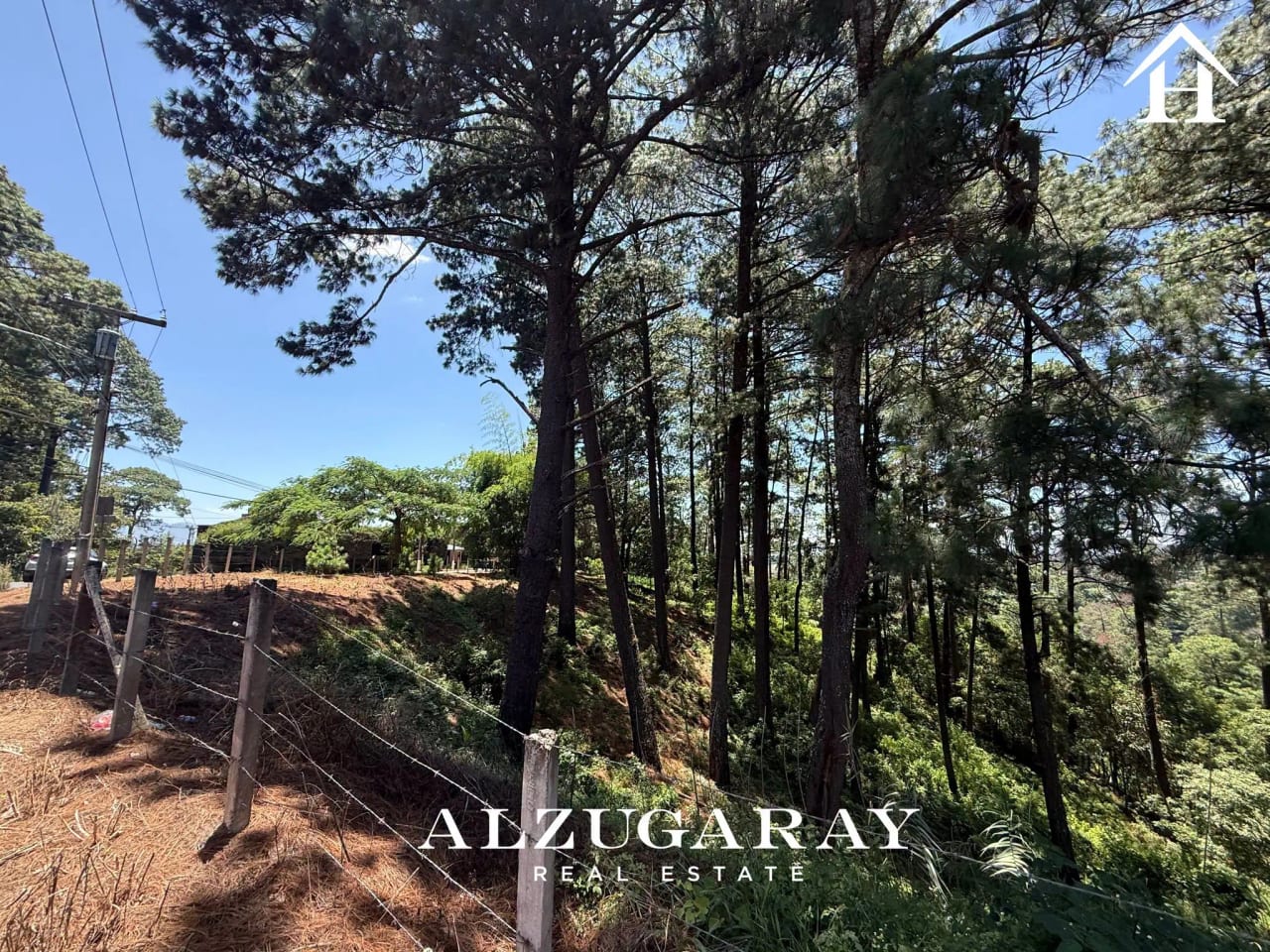 TERRENO SEMI INCLINADO 2,536 VR2 /KANAJUYU Z.16 — Terreno en Venta en Zona 16, Guatemala, Ciudad — foto 4 de 4