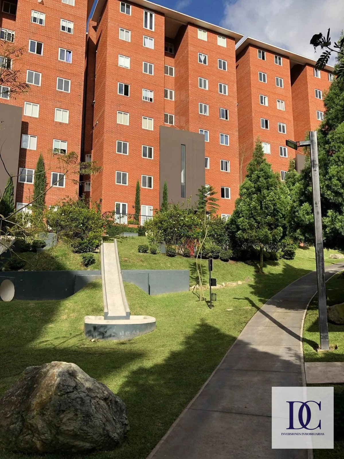 📍APARTAMENTO AMUEBLADO EN RENTA – 2 HAB + ESTUDIO | HEXA 16 | ZONA 16 - 1