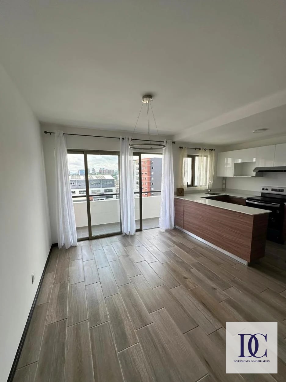 📍 APARTAMENTO EN RENTA – 3 HAB + NIVEL ALTO | EDIFICIO SEGHERÍA | ZONA 14 LA VILLA — Apartamento en Alquiler en Segheria, Zona 14, Guatemala, Ciudad — foto 3 de 15