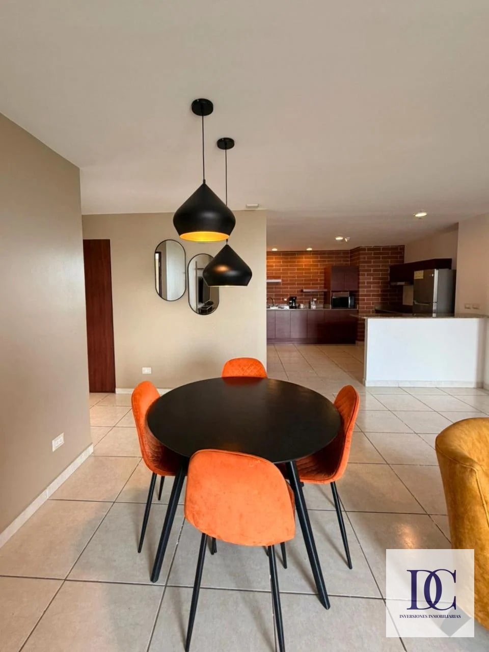 📍 APARTAMENTO AMUEBLADO EN RENTA – 2 HAB + VISTA ESPECTACULAR | EDIFICIO ADRIATIKA | ZONA 14 — Apartamento en Alquiler en Adriática, Zona 14, Guatemala, Ciudad — foto 4 de 12