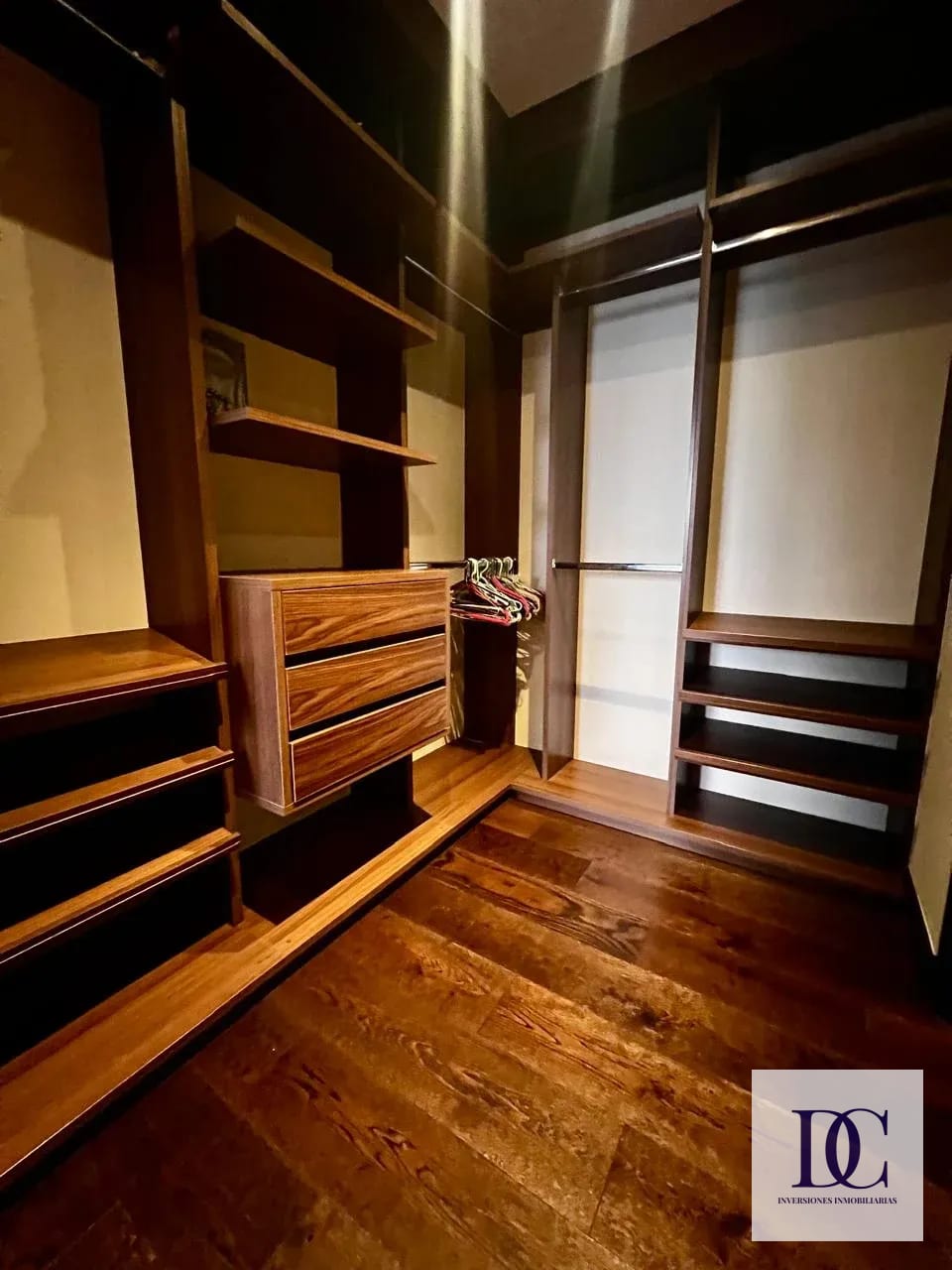 đ APARTAMENTO AMUEBLADO EN RENTA â 2 HAB + BALCĂN | SANTA INĂS DEL PARQUE | ZONA 14 â Apartamento en Alquiler en Santa InĂ©s del Parque, Zona 14, Guatemala, Ciudad â foto 8 de 16