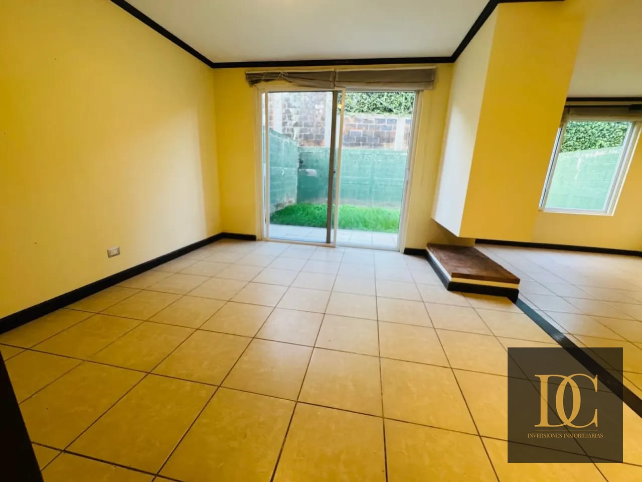 đ Casa en Venta â 3 Hab + JardĂn y Sala Familiar | Ensenada de San Isidro | Zona 16 â Casa en Venta en Ensenada de San Isidro, Zona 16, Guatemala, Ciudad â foto 3 de 10