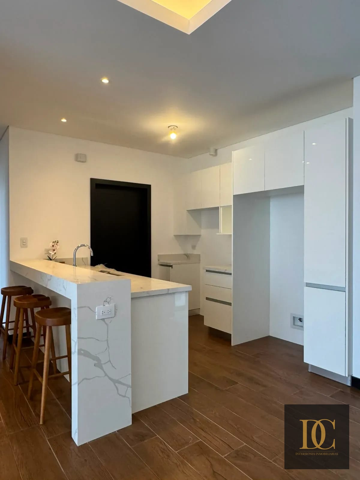 đ Apartamento en Renta â 2 Hab + BalcĂłn | Lirios CayalĂĄ | Zona 16 â Apartamento en Alquiler en Lirios de CayalĂĄ I, Zona 16, Guatemala, Ciudad â foto 2 de 11