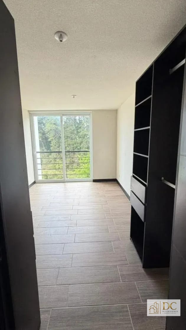 📍 APARTAMENTO EN RENTA – 3 HAB + VISTA AL BOSQUE | EDIFICIO MONET | SANTA CATARINA PINULA — Apartamento en Alquiler en Santa Catarina Pinula, Guatemala, Ciudad — foto 6 de 11
