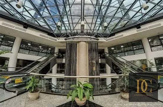 📍 Local Comercial en Renta – 98.97 M² | Atlantis | Zona 10 — Local en Alquiler en Atlantis, Zona 10, Guatemala, Ciudad — foto 4 de 5