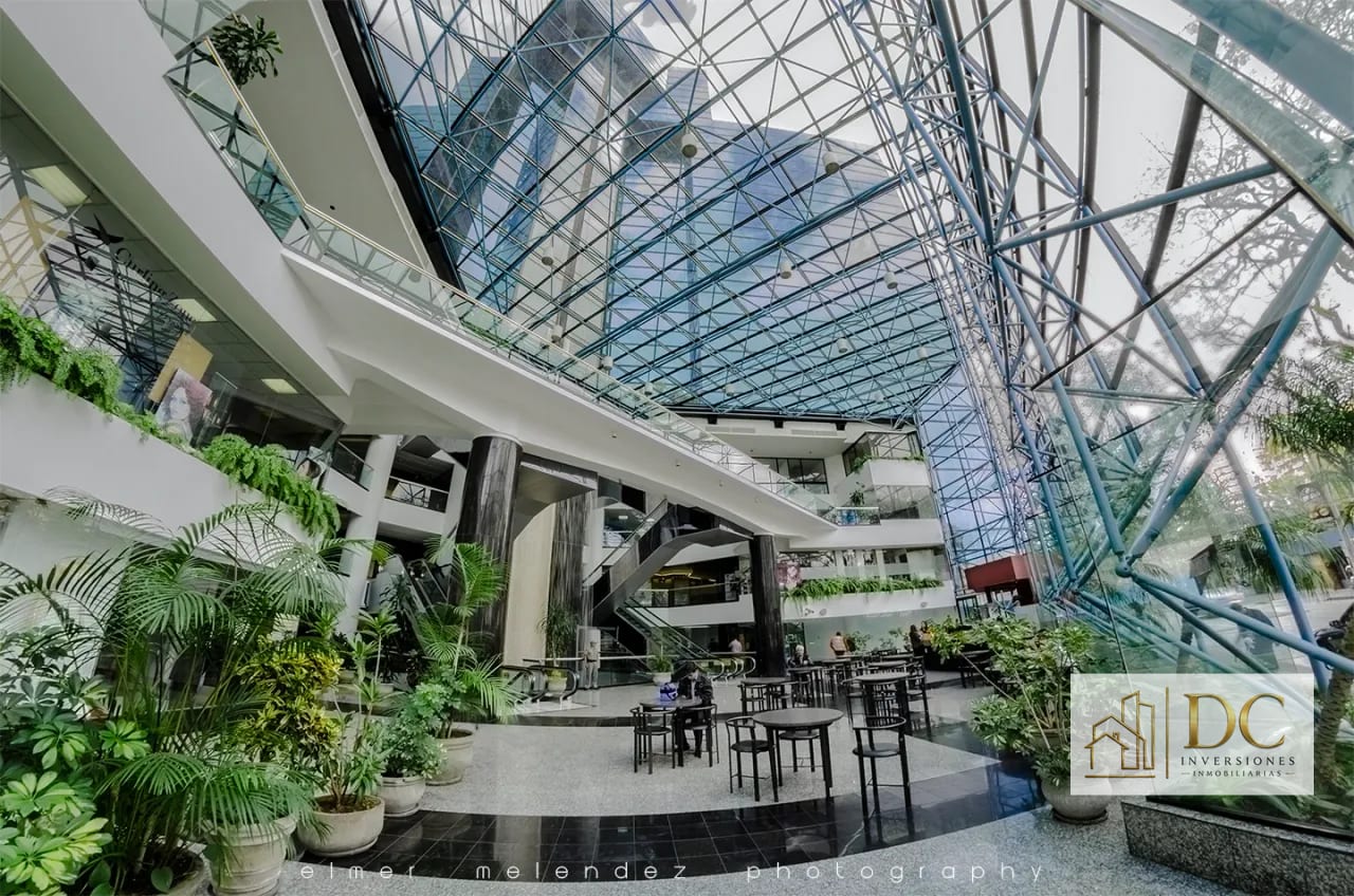 📍 Oficina en Renta – 142.97 M² | Edificio Atlantis | Zona 10 — Oficina en Alquiler en Atlantis, Zona 10, Guatemala, Ciudad — foto 2 de 5
