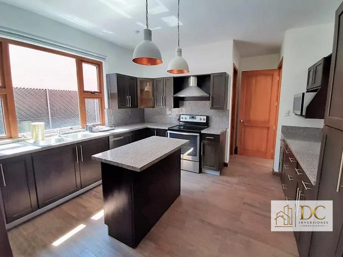 📍 Casa en Renta – 4 Hab + Jardín | Residencial Alto Valle | KM. 12.5 — Casa en Alquiler en Alto Valle, Carretera a El Salvador, Guatemala, Ciudad — foto 4 de 11