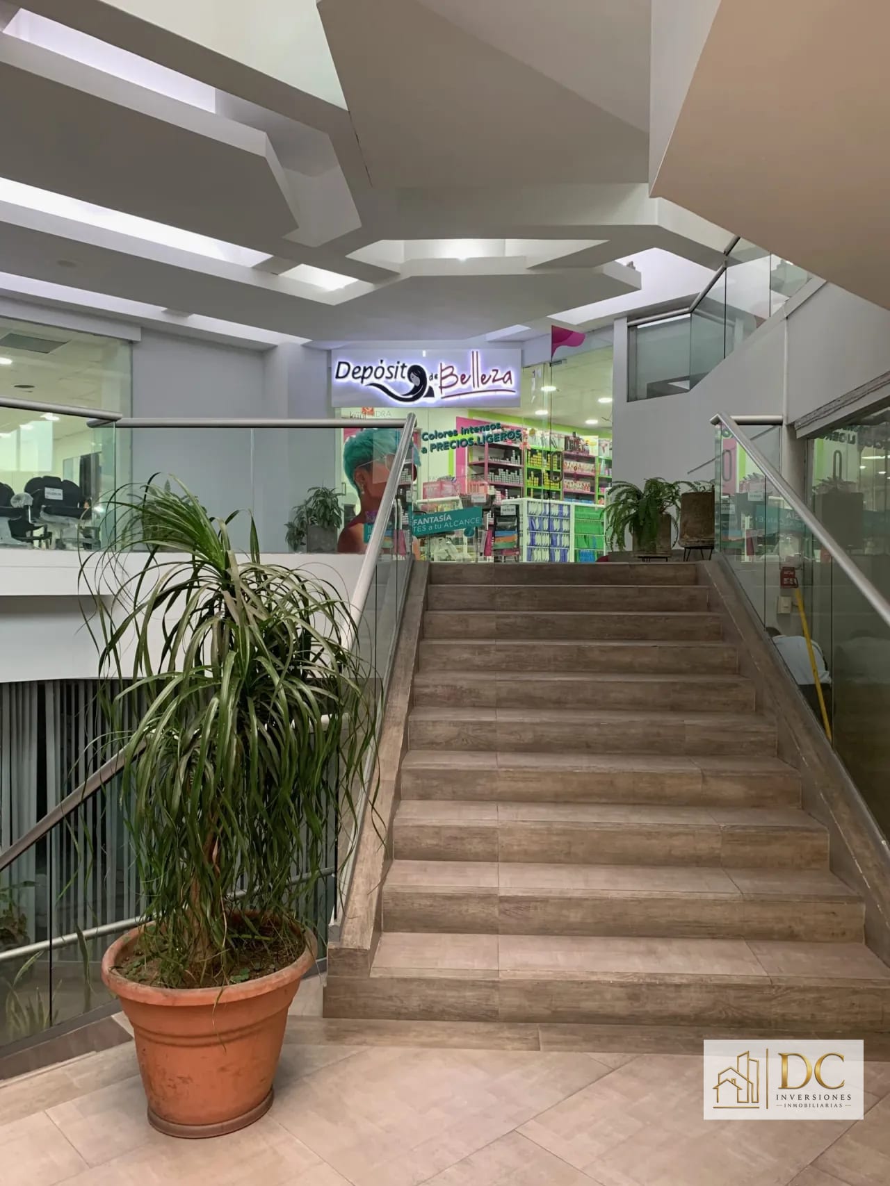 📍 Oficina en Renta – 86 M² | Murano Center | Zona 10 — Oficina en Alquiler en Murano Center, Zona 10, Guatemala, Ciudad — foto 5 de 9