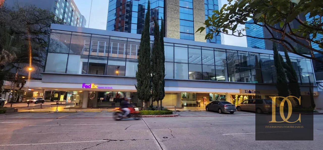 📍 Oficina en Renta – 495 M² + 10 Oficinas | Murano Center | Zona 10 — Oficina en Alquiler en Murano Center, Zona 10, Guatemala, Ciudad — foto 10 de 11