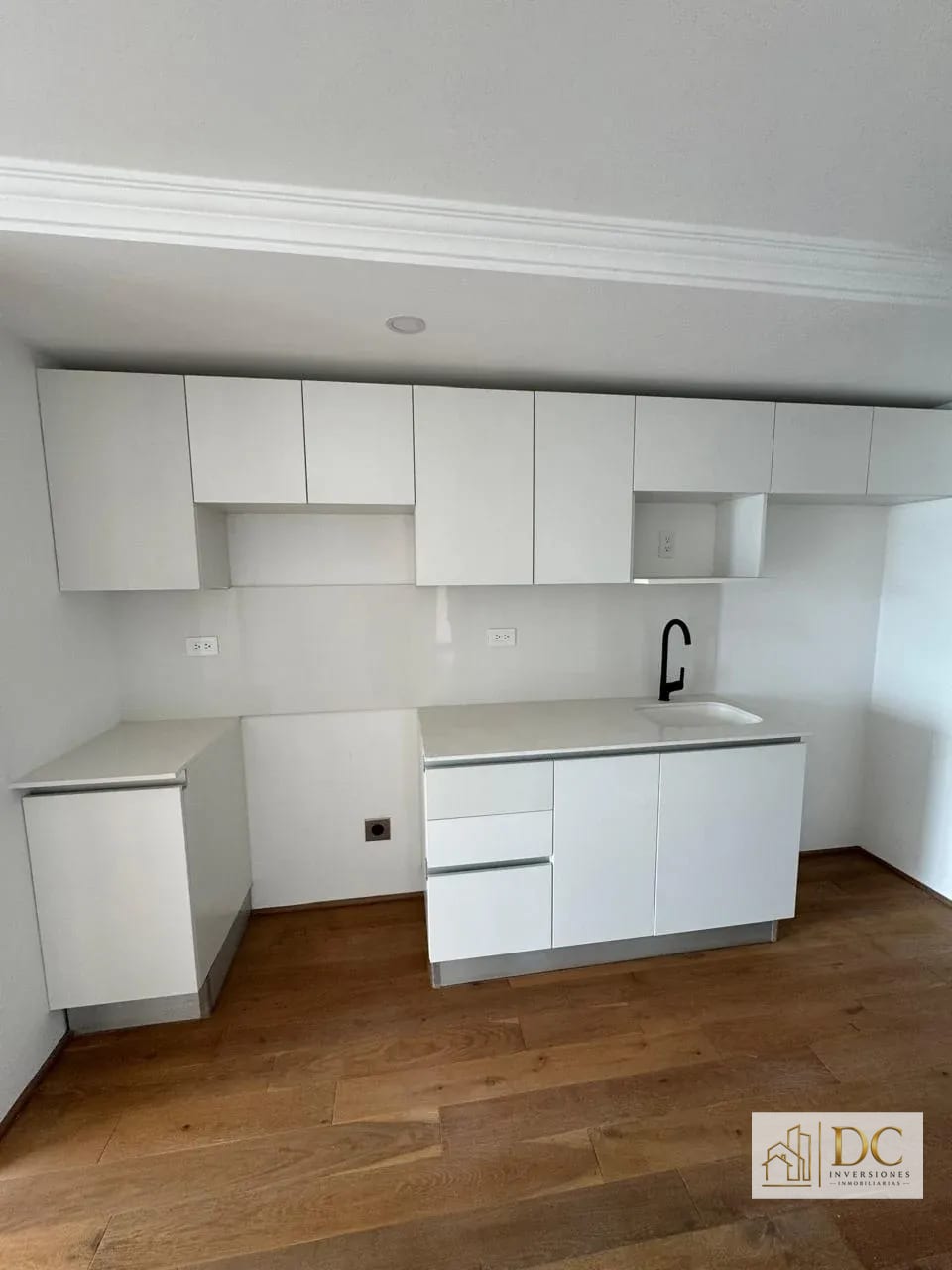 đ Apartamento en Venta â 3 Hab + 2 Parqueos | Edificio CĂ©ntrico | Z.5 â Apartamento en Venta en CĂ©ntrico, Zona 5, Guatemala, Ciudad â foto 2 de 12