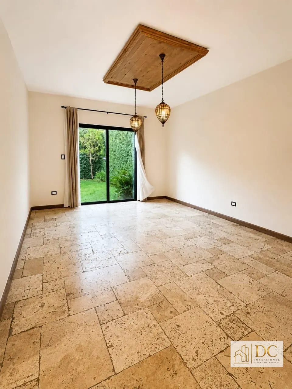 📍 Casa en Alquiler – 3 Hab + Jardín | Lazos de Fraijanes KM.20.5 CAES — Casa en Alquiler en Lazos de Fraijanes, Carretera a El Salvador, Guatemala, Ciudad — foto 12 de 17