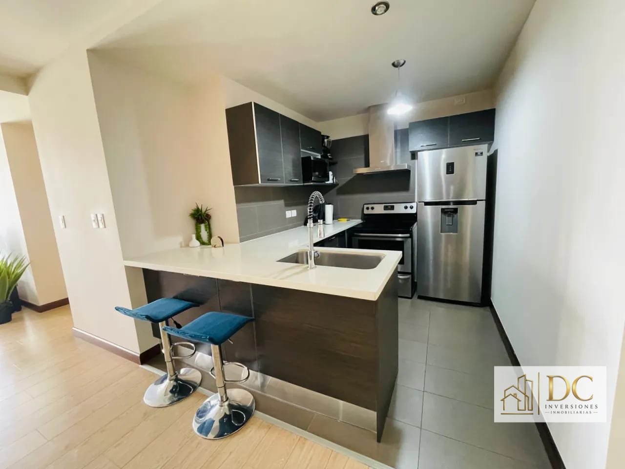 📍 Apartamento en Renta – 2 Hab + Amueblado | Edificio VEINTI4, Z.10 — Apartamento en Alquiler en Veinti4, Zona 10, Guatemala, Ciudad — foto 6 de 17