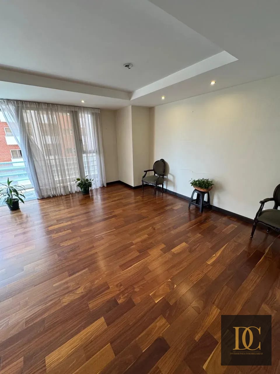 📍 Apartamento en Renta – 3 Hab + 3 Parqueos | Aria | Zona 10 📌 Esti — Apartamento en Alquiler en Aria, Zona 10, Guatemala, Ciudad — foto 8 de 16