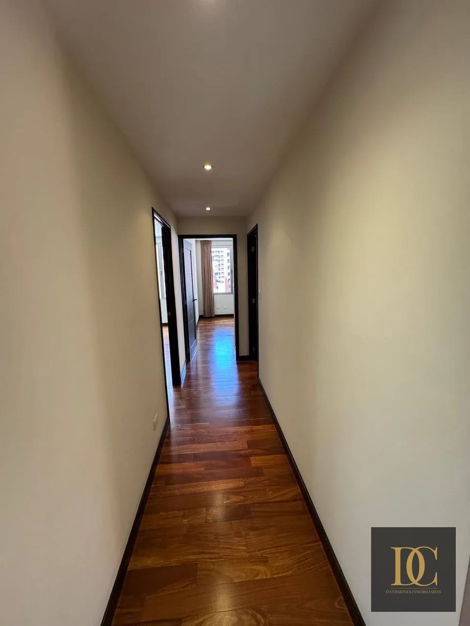 📍 Apartamento en Renta – 3 Hab + 3 Parqueos | Aria | Zona 10 📌 Esti — Apartamento en Alquiler en Aria, Zona 10, Guatemala, Ciudad — foto 12 de 16