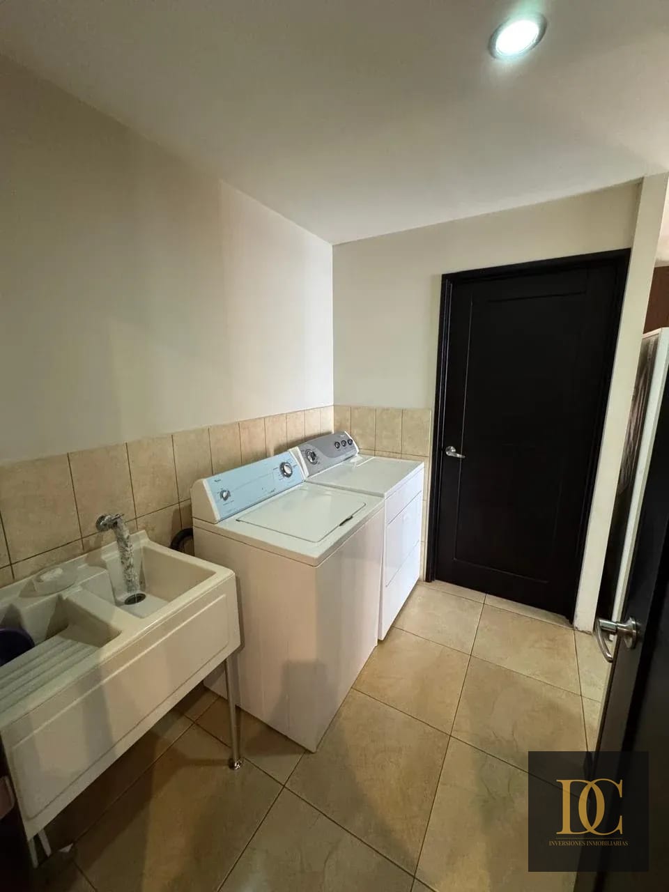 📍 Apartamento en Renta – 3 Hab + 3 Parqueos | Aria | Zona 10 📌 Esti — Apartamento en Alquiler en Aria, Zona 10, Guatemala, Ciudad — foto 14 de 16