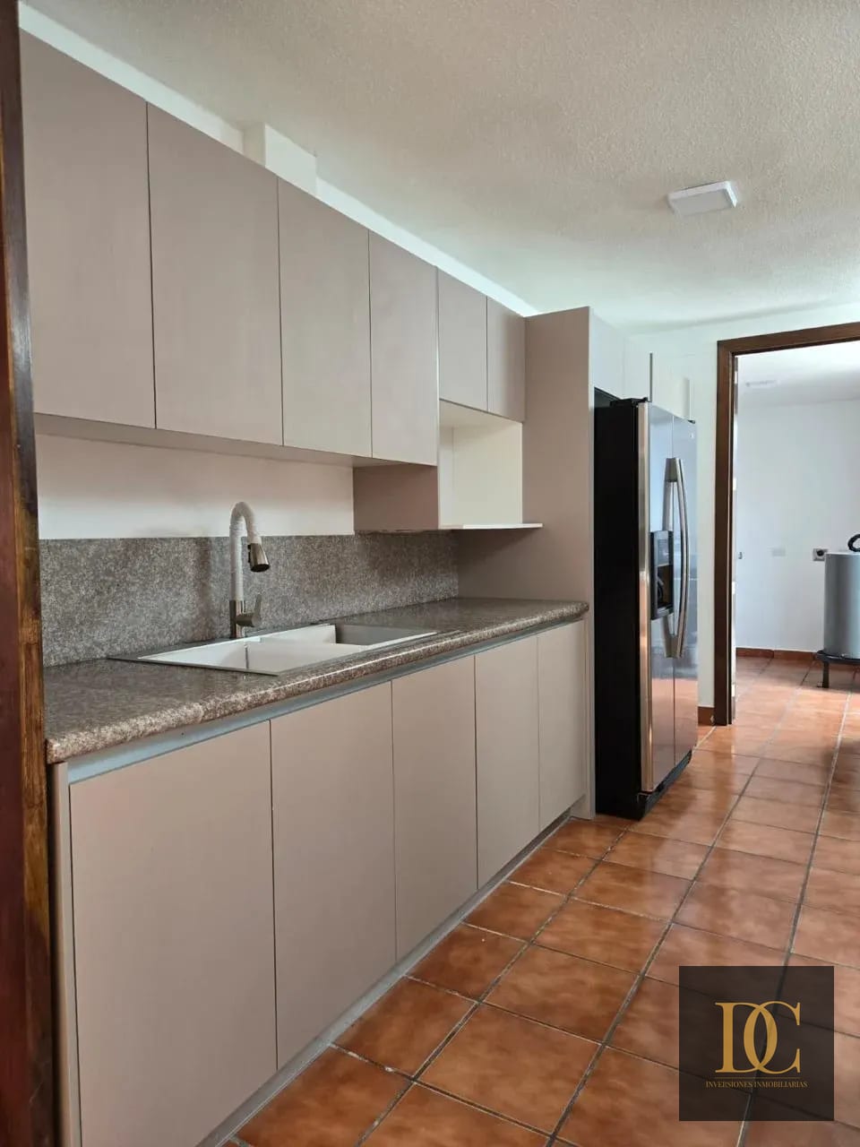 📍 Casa en Renta – 4 Hab + Jardín + 4 Parqueos | Sector la Villa | Z14 — Casa en Alquiler en La Villa, Zona 14, Guatemala, Ciudad — foto 6 de 14