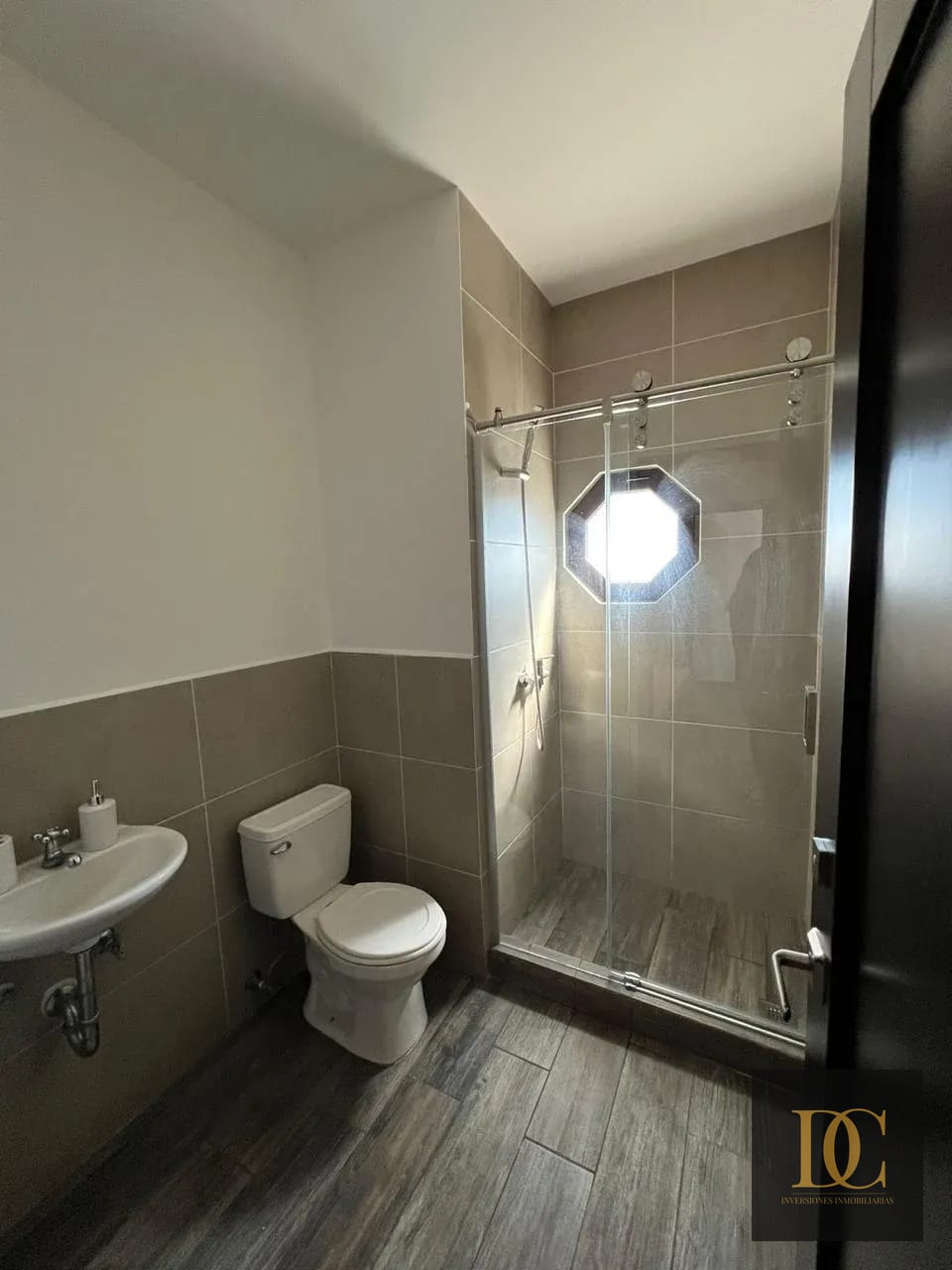 đ Apartamento Amueblado PH en Renta â 3 Hab | Lirios 1 Cayal â Apartamento en Alquiler en Lirios de CayalĂĄ I, Zona 16, Guatemala, Ciudad â foto 12 de 16