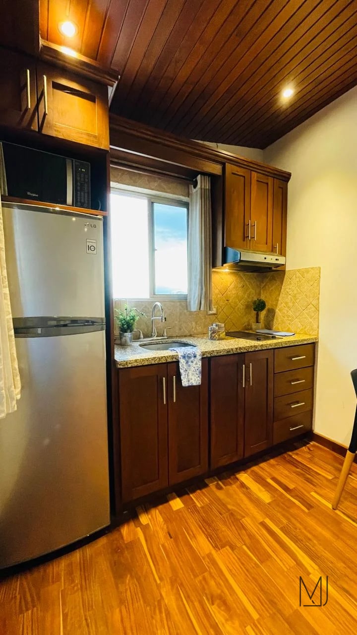 Apartamento en Alquiler | Edificio Casa Alhambra | Zona 15 Vista Hermosa I | Amueblado y moderno | Ideal para una persona o pareja — Apartamento en Alquiler en Casa Alhambra, Zona 15, Guatemala, Ciudad — foto 1 de 4