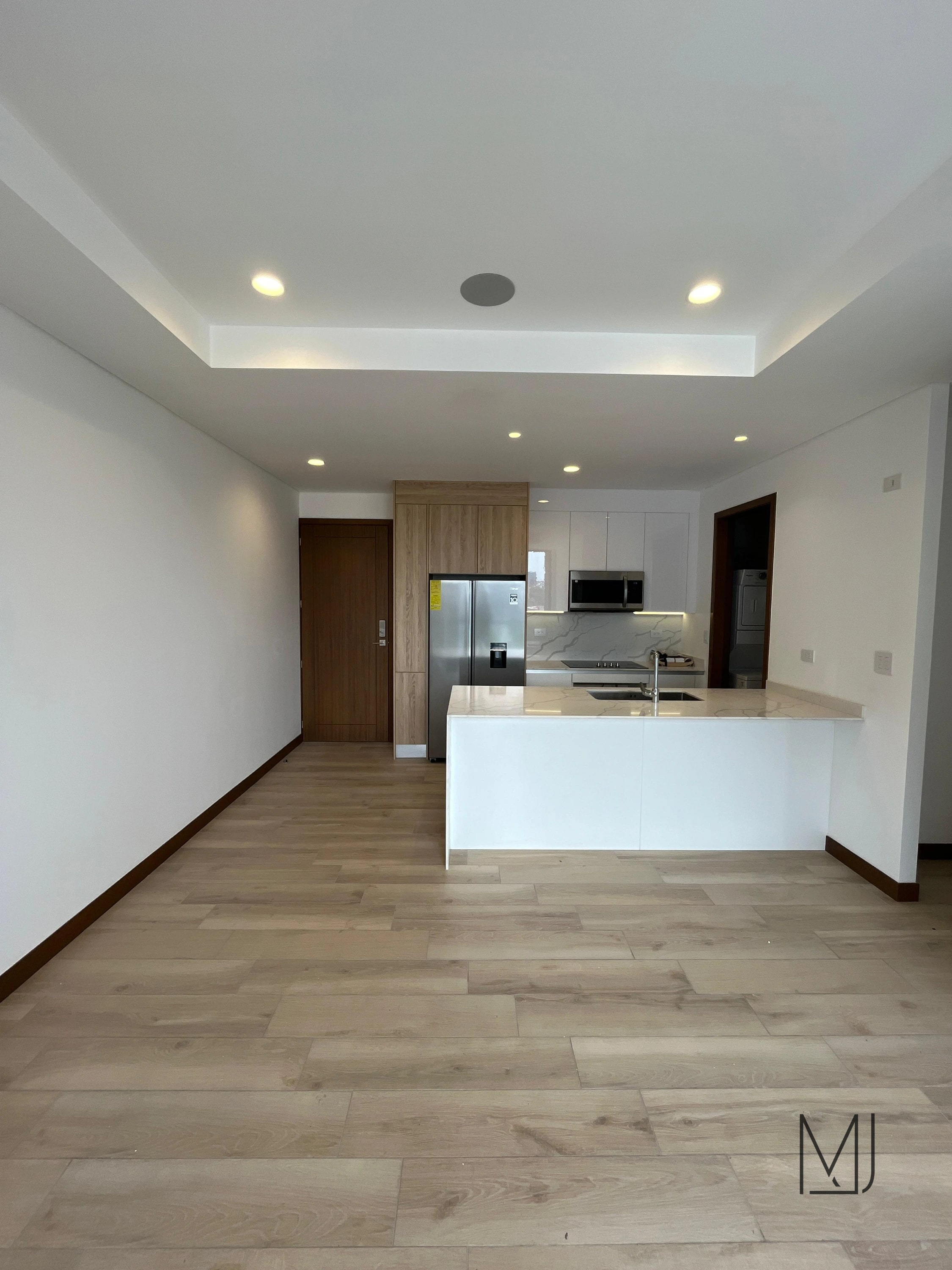 Apartamento en Alquiler | Ferre Diez | Zona 10 | Nuevo · 2 habitaciones — Apartamento en Alquiler en Ferré Diez, Zona 10, Guatemala, Ciudad — foto 1 de 17