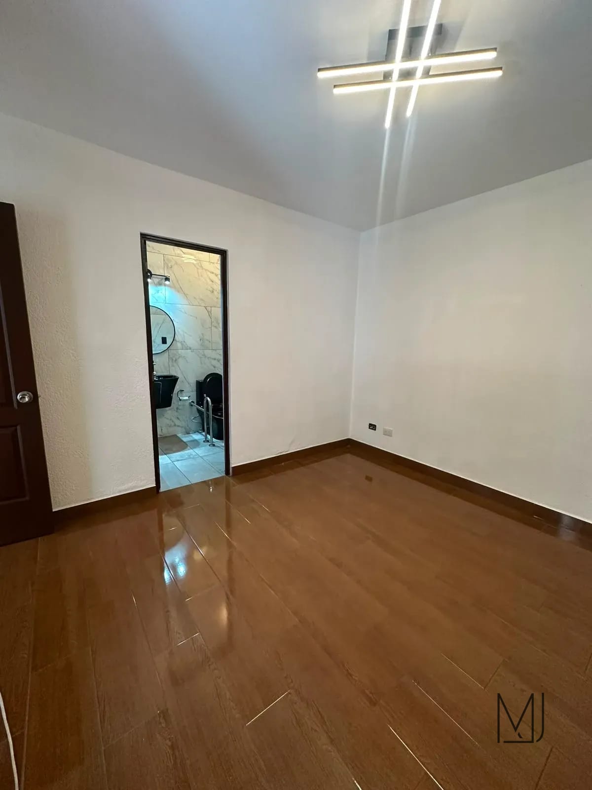 Casa en Venta | Los Palos Verdes I | San Cristóbal Zona 8 de Mixco | 1 nivel · 4 parqueos — Casa en Venta en Zona 8 Mixco, Guatemala, Ciudad — foto 10 de 16